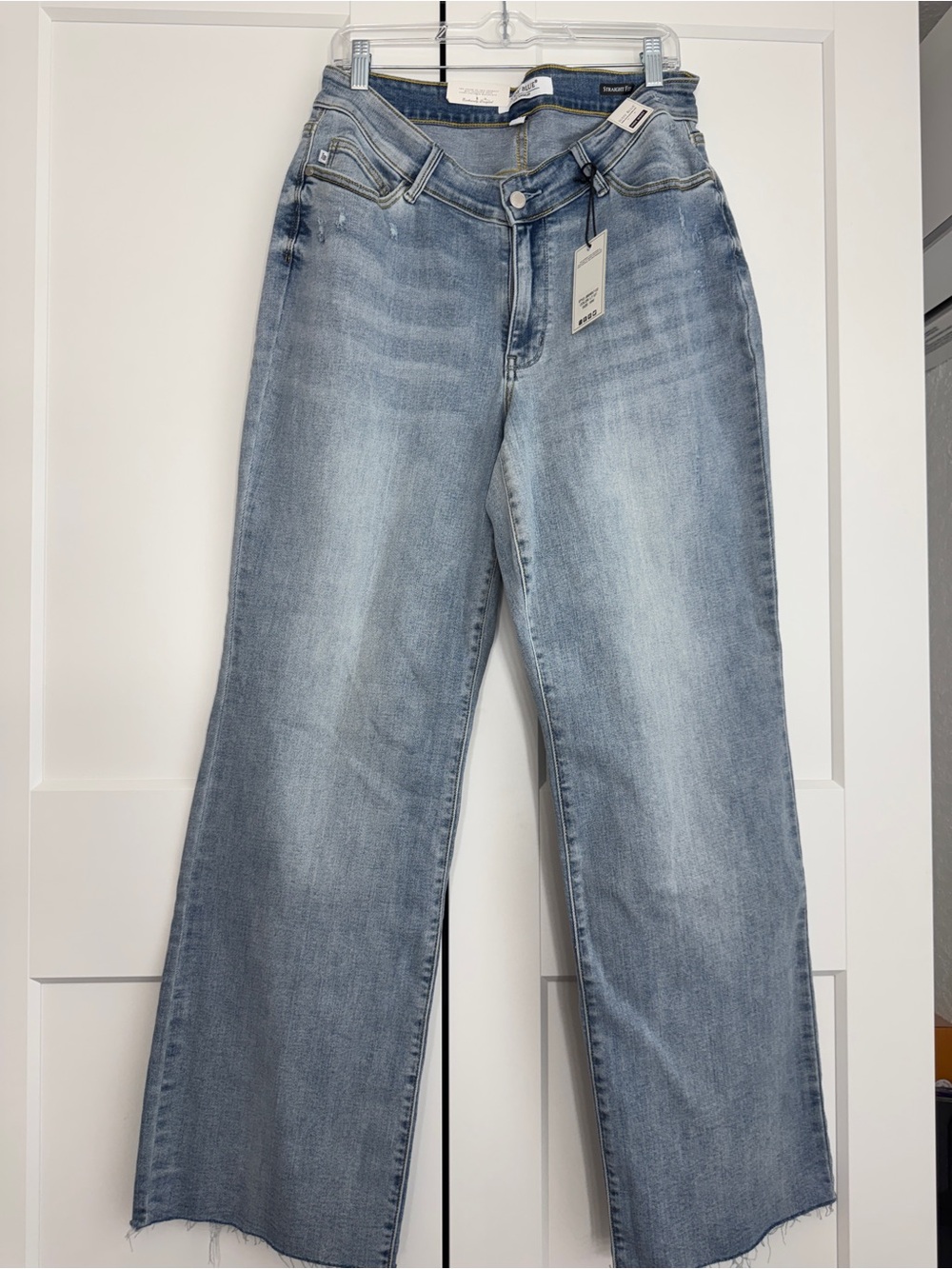 NWT JUDY BLUE Light Wash Wide-Leg Women’s straight Jeans - 16
